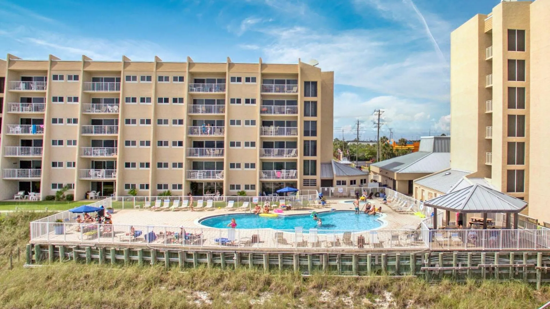 Beach House Condominiums C204 - Beachfront With Pool, Wifi, & Beach Service Destin United States