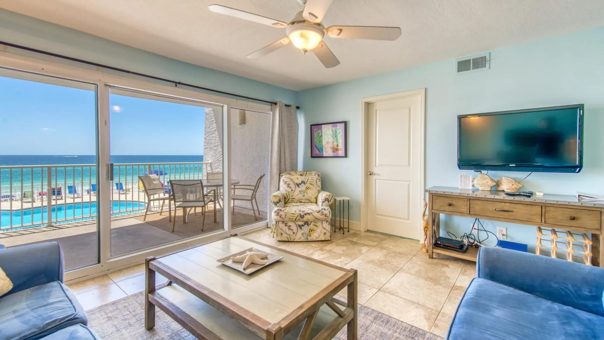 Beach House Condominiums C204 - Beachfront With Pool, Wifi, & Beach Service Destin 0*,
