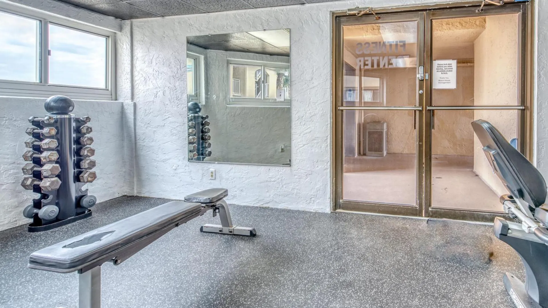 Apartment Beach House Condominiums C204 - Beachfront With Pool, Wifi, & Beach Service Destin